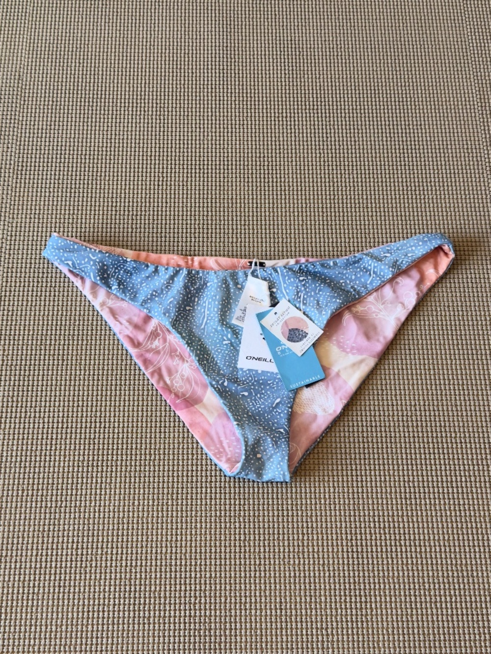 O’NEILL size XL desert bloom rockley revo reversible bottom medium coverage